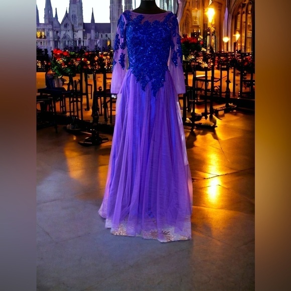 Deep purple Formal dress - Picture 3 of 9
